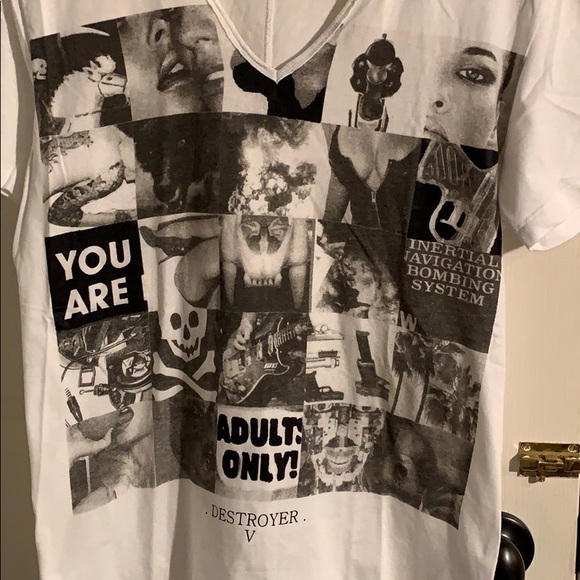 Men’s Zara V-neck (Size medium) - Picture 3 of 5